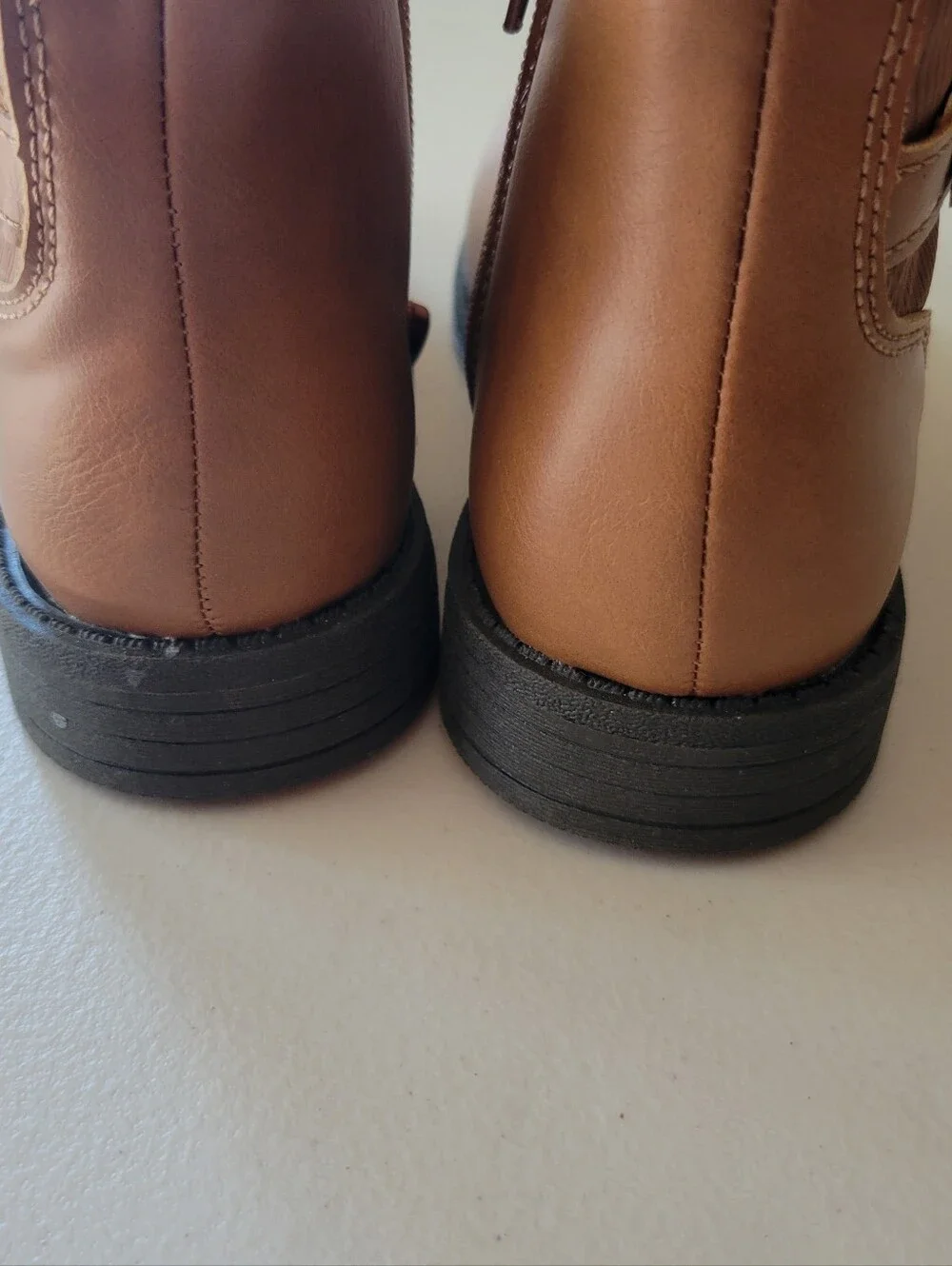 Carters Like New Heart Buckle Boot. Youth Girls Size 1